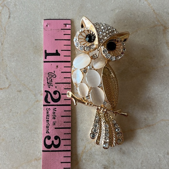 Owl lapel brooch - Picture 3 of 3